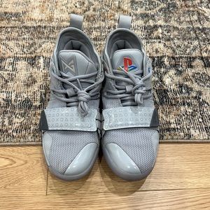 Nike PlayStation x Paul George Basketball Sneakers Shoes - EUC Size 6 (Boy/Men)